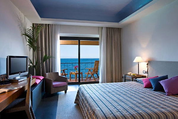 home-hotel-1